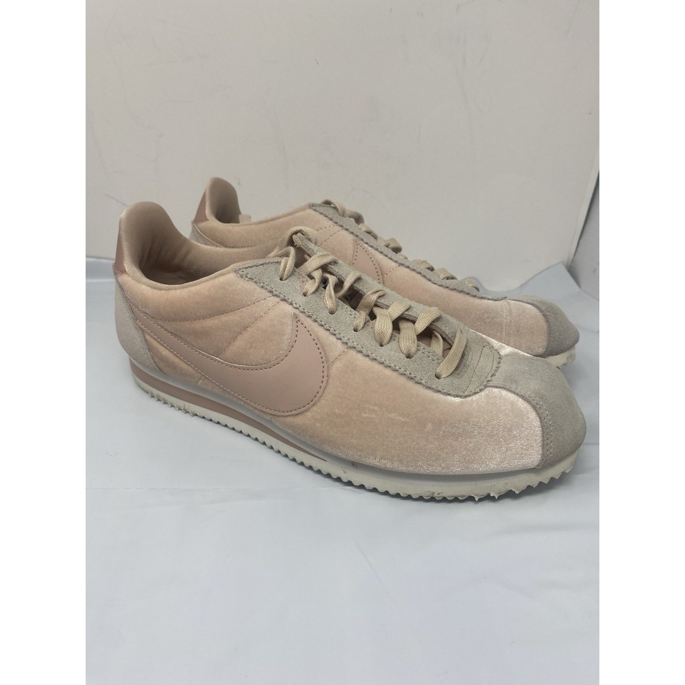RARE Nike Classic Cortez Suede Particle Rose Pink 10 Shoes 902856-202 Women's